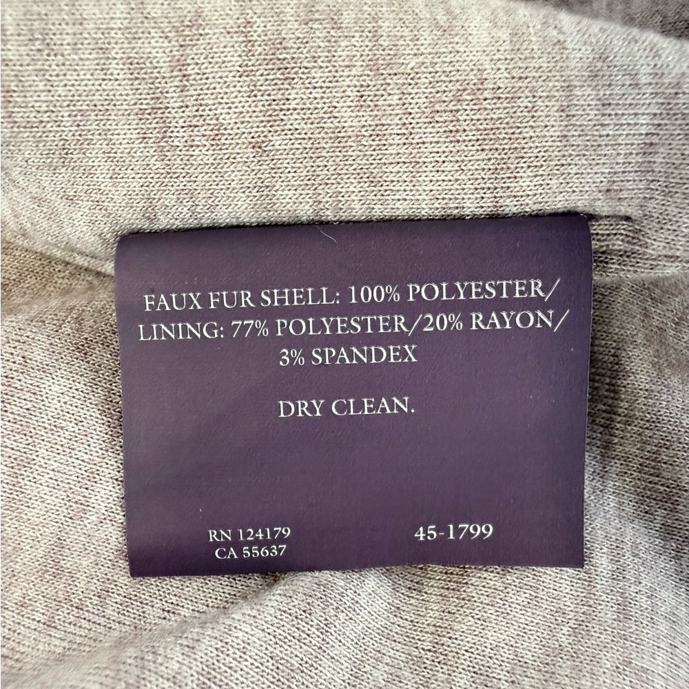 Johnston and Murphy Reversible Faux-Fur Poncho One Size - Picture 11 of 11